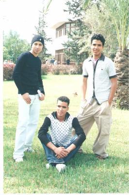 me & hicham et nacer au milieu